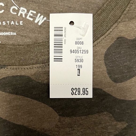 Aeropostale Classic Crew Camo Graphic Tee - Picture 3 of 4